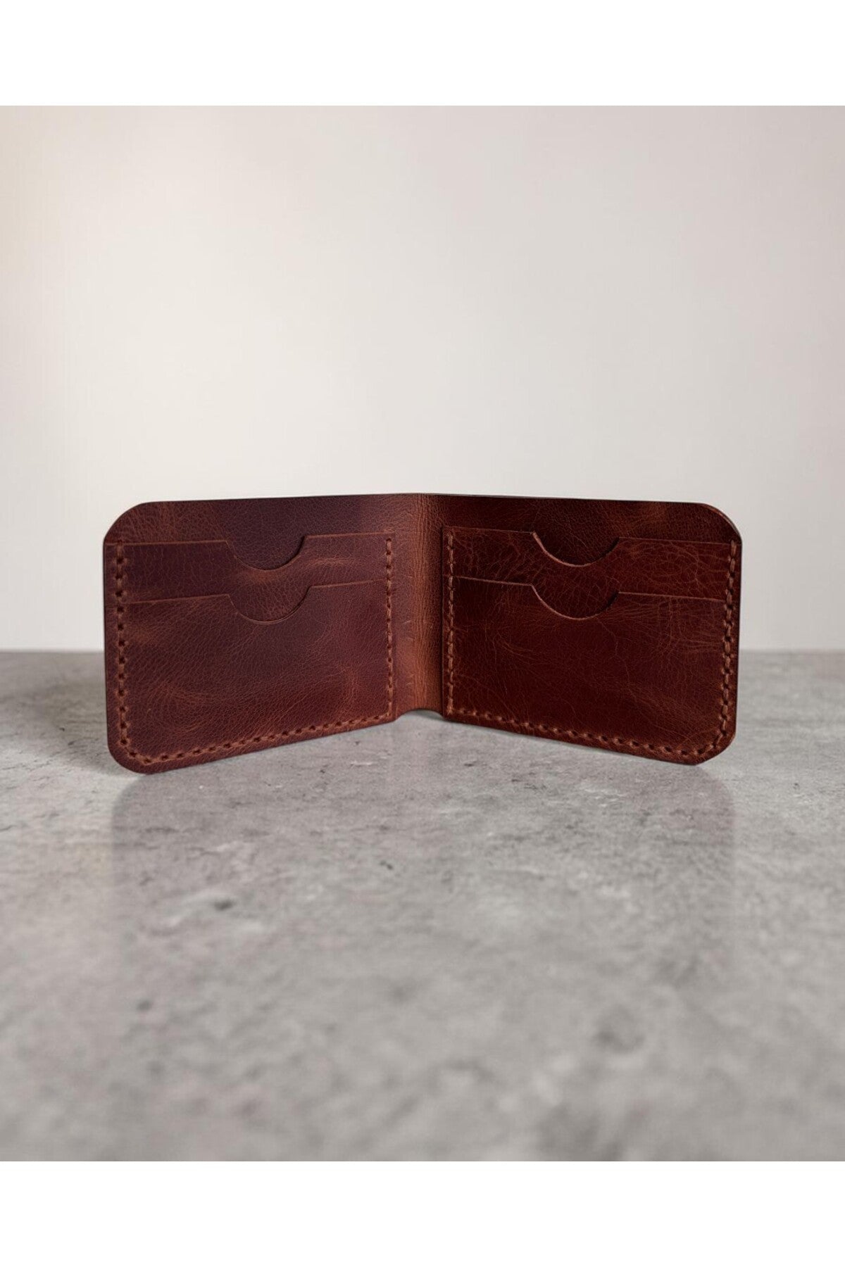 Handmade leather goods by design 25.07