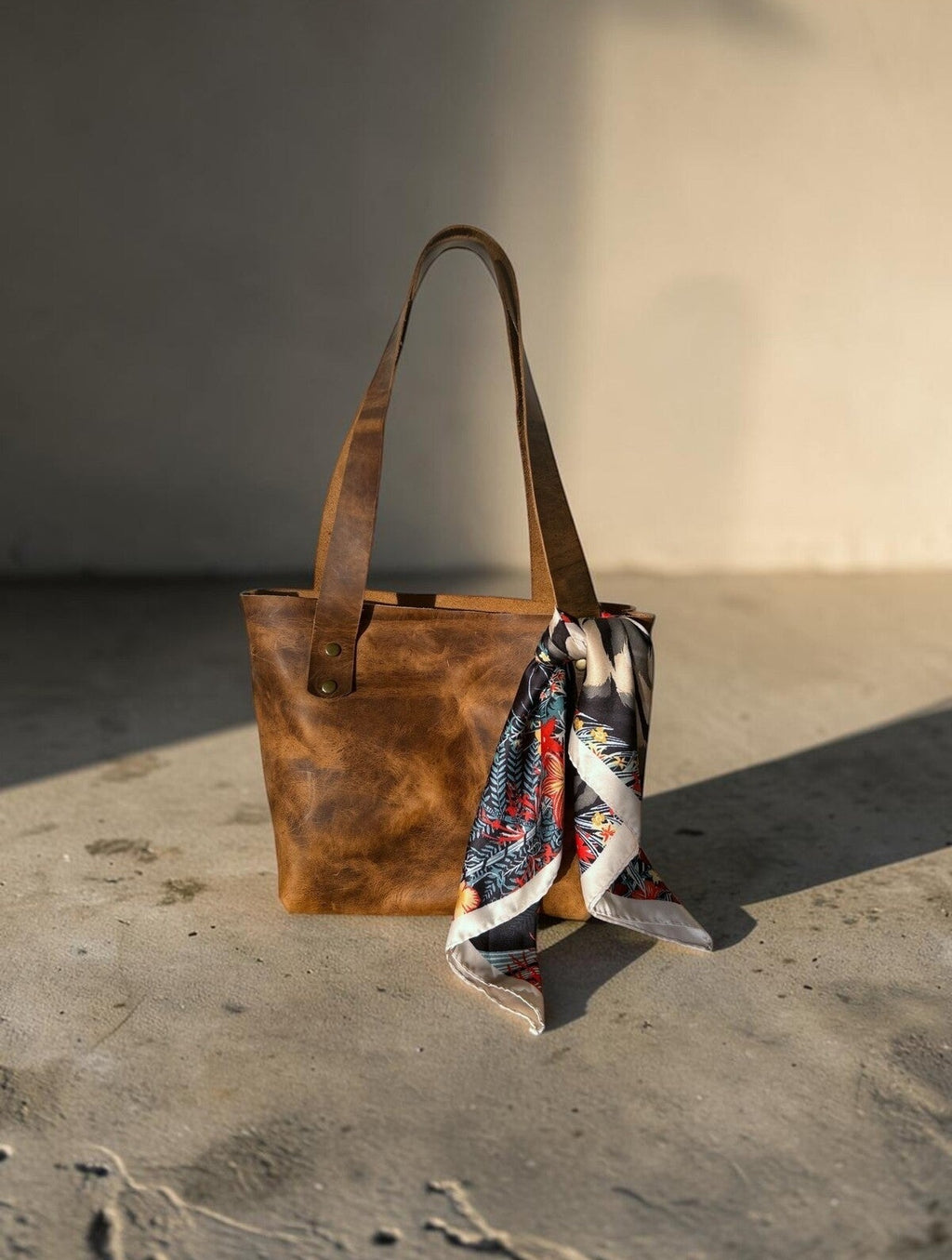 Handmade Crazy Horse Leather Tote Bag - Tan