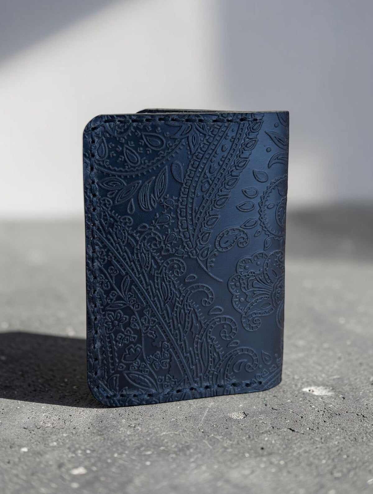 Handmade Vertical Paisley Embossed Leather Card Holder